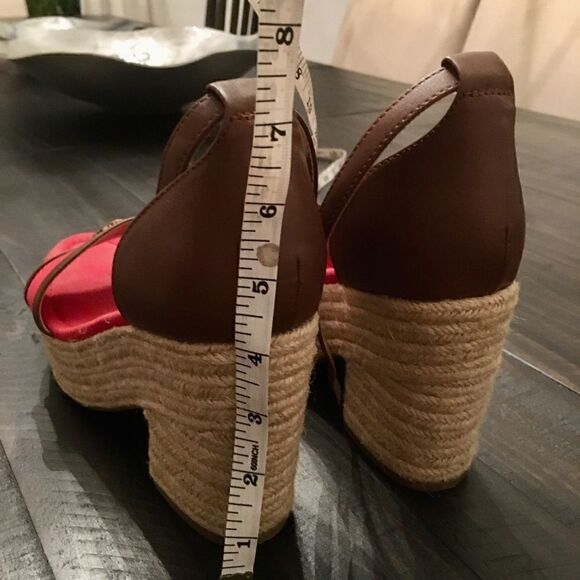 Wedges    - Picture 3 of 3